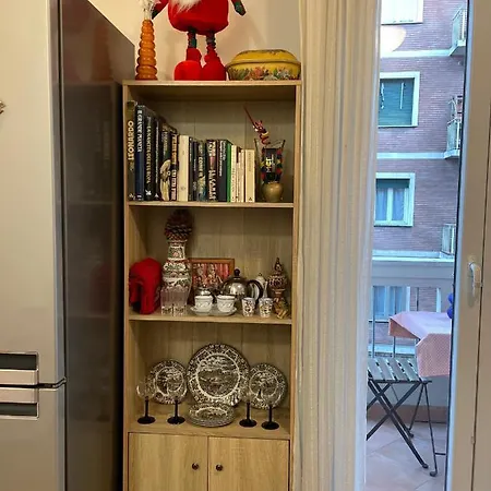 Castle Door House - Single With Double Beds Near Train Station בית הארחה