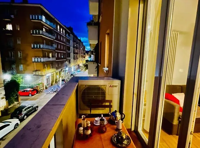 Castle Door House - Single With Double Beds Near Train Station Болонья