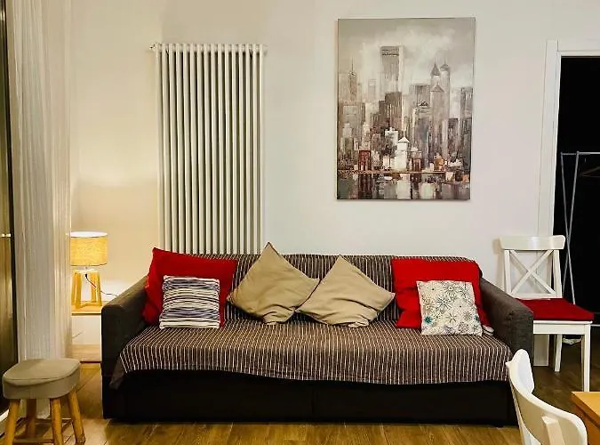 Castle Door House - Single With Double Beds Near Train Station