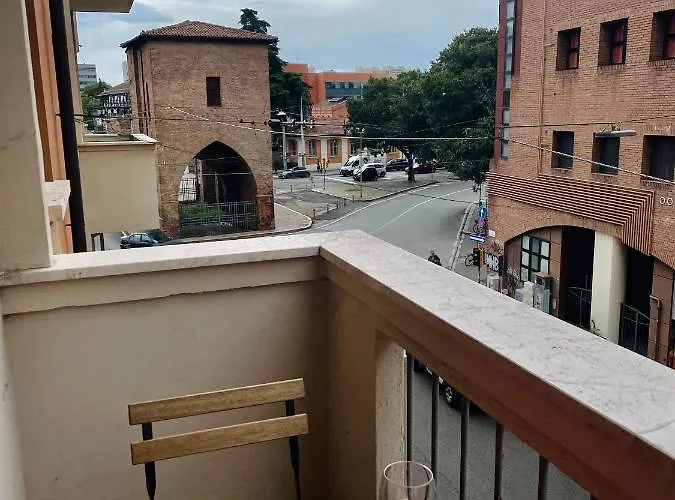 Castle Door House - Single With Double Beds Near Train Station Гостевой дом