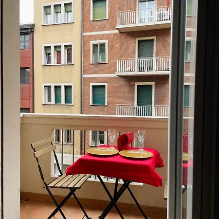 Castle Door House - Single With Double Beds Near Train Station