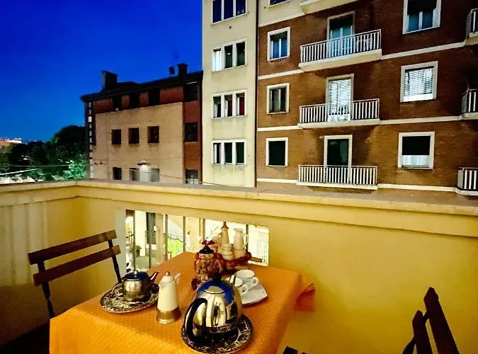 Castle Door House - Single With Double Beds Near Train Station Gasthof